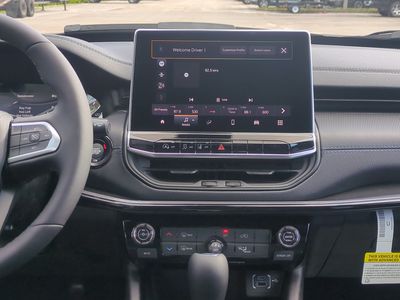 2026 Jeep Compass - Photo 18