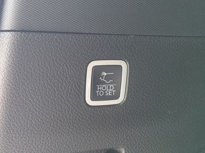2026 Jeep Grand Wagoneer L - Photo 14