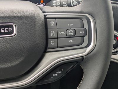 2026 Jeep Grand Wagoneer - Photo 29