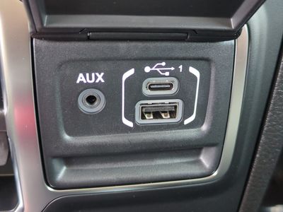 2026 Jeep Gladiator — photo 24 view