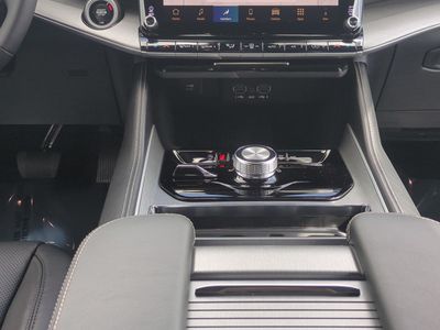 2026 Jeep Grand Wagoneer - Photo 20