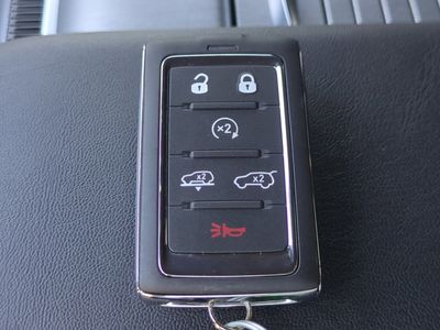 2026 Jeep Grand Wagoneer - Photo 32