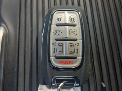 2026 Chrysler Pacifica — photo 33 view