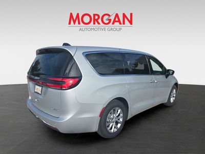 2026 Chrysler Pacifica — detail view