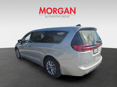 2026 Chrysler Pacifica — photo 7 view