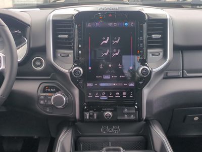 2026 Ram 1500 — photo 18 view