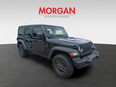 2025 Jeep Wrangler - Photo 2
