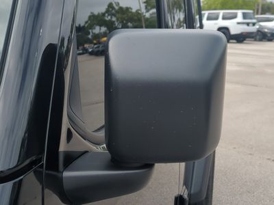 2025 Jeep Wrangler - Photo 12