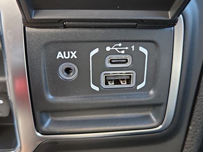 2026 Jeep Wrangler — photo 24 view