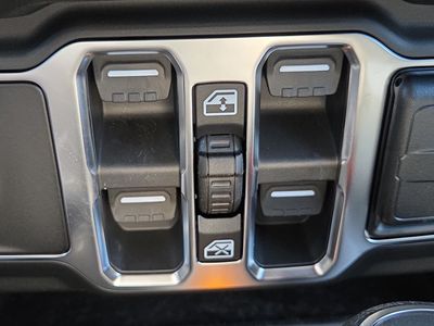 2026 Jeep Wrangler — photo 26 view