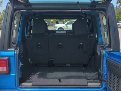 2026 Jeep Wrangler - Photo 13