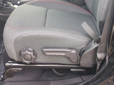 2026 Jeep Wrangler - Photo 20