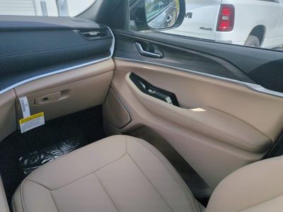2026 Jeep Grand Cherokee — photo 18 view