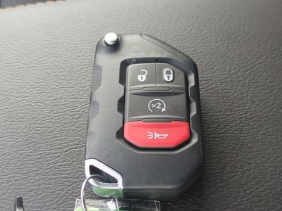 2026 Jeep Wrangler — photo 32 view