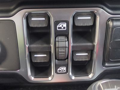 2026 Jeep Wrangler — photo 26 view