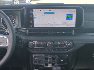 2026 Jeep Wrangler — photo 18 view