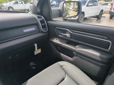 2026 Ram 1500 — photo 17 view