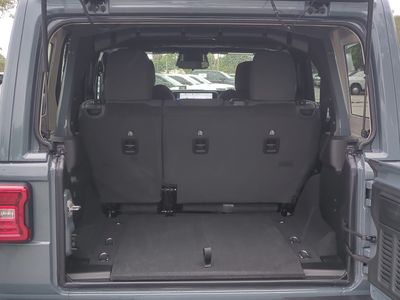 2026 Jeep Wrangler - Photo 16