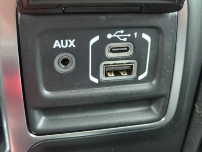 2026 Jeep Wrangler - Photo 25