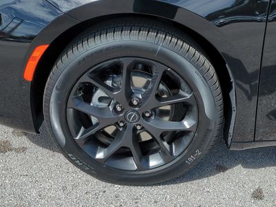 2026 Chrysler Pacifica — photo 11 view
