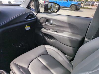 2026 Chrysler Pacifica — photo 18 view