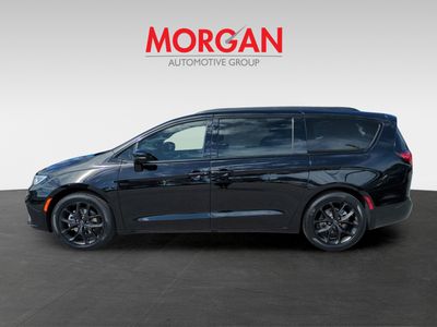 2026 Chrysler Pacifica — photo 8 view