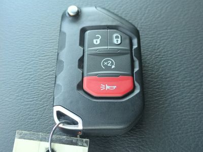 2026 Jeep Wrangler - Photo 34