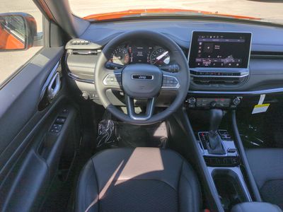 2026 Jeep Compass — photo 17 view