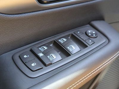 2026 Chrysler Pacifica — photo 26 view