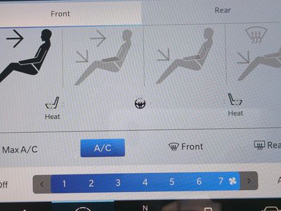 2026 Chrysler Pacifica — photo 25 view