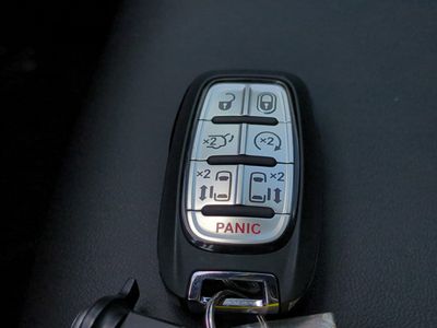 2026 Chrysler Pacifica — photo 32 view