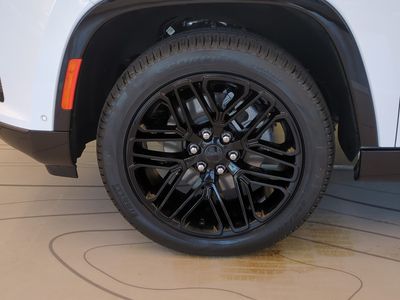 2026 Jeep Grand Wagoneer L - Photo 11