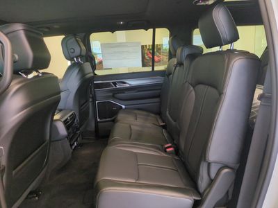 2026 Jeep Grand Wagoneer L - Photo 15