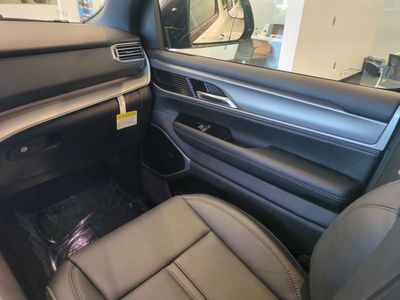 2026 Jeep Grand Wagoneer L - Photo 18