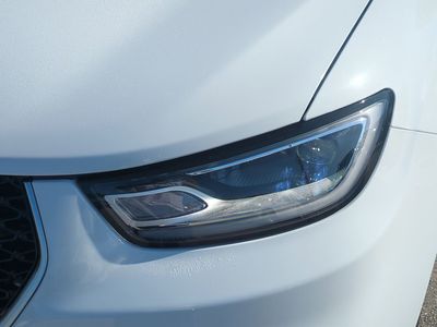 2026 Chrysler Pacifica — photo 10 view