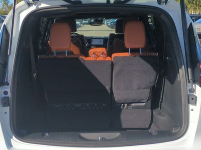 2026 Chrysler Pacifica — photo 13 view