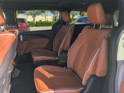 2026 Chrysler Pacifica — photo 15 view