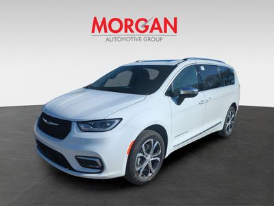 2026 Chrysler Pacifica — photo 9 view