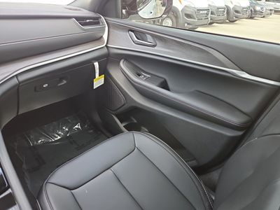 2025 Jeep Grand Cherokee L - Photo 18