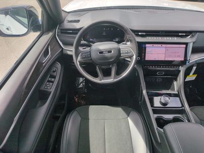 2026 Jeep Grand Cherokee - Photo 17