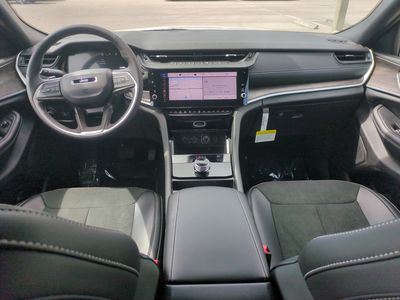 2026 Jeep Grand Cherokee - Photo 16