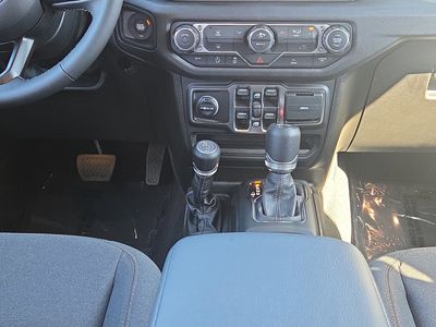 2026 Jeep Wrangler — photo 19 view
