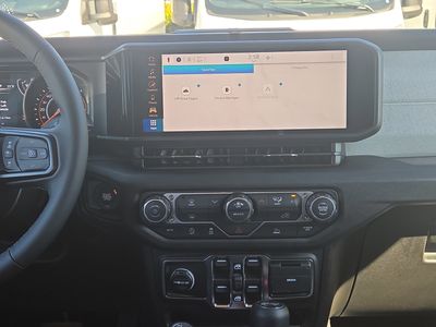 2026 Jeep Wrangler — photo 18 view