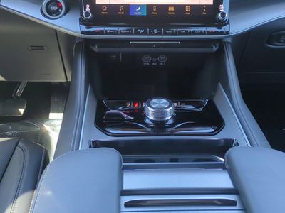 2026 Jeep Grand Wagoneer - Photo 20