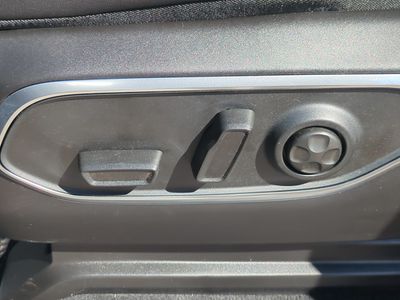 2026 Jeep Grand Wagoneer - Photo 21