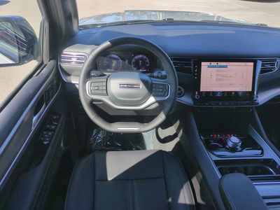 2026 Jeep Grand Wagoneer - Photo 17