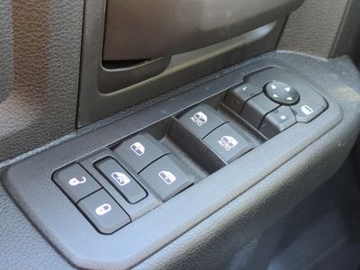 2025 Ram 2500 - Photo 25