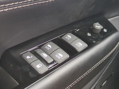 2026 Jeep Grand Wagoneer - Photo 26