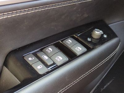 2026 Jeep Grand Wagoneer - Photo 27
