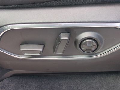 2026 Jeep Grand Wagoneer - Photo 21